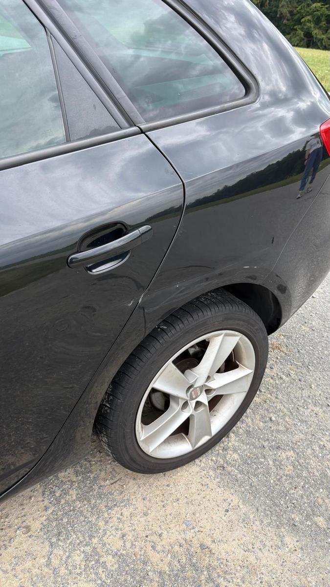 Seat Ibiza 2011 — photo 10