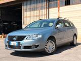 Volkswagen Passat 2.0 TDI DPF Var. Comfortline - Volkswagen Passat aus 2009: Kombi