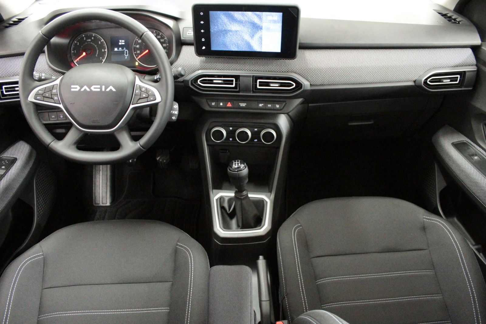 Fahrzeugabbildung Dacia Sandero TCe 100  Benzin /Expression*Winterpaket*