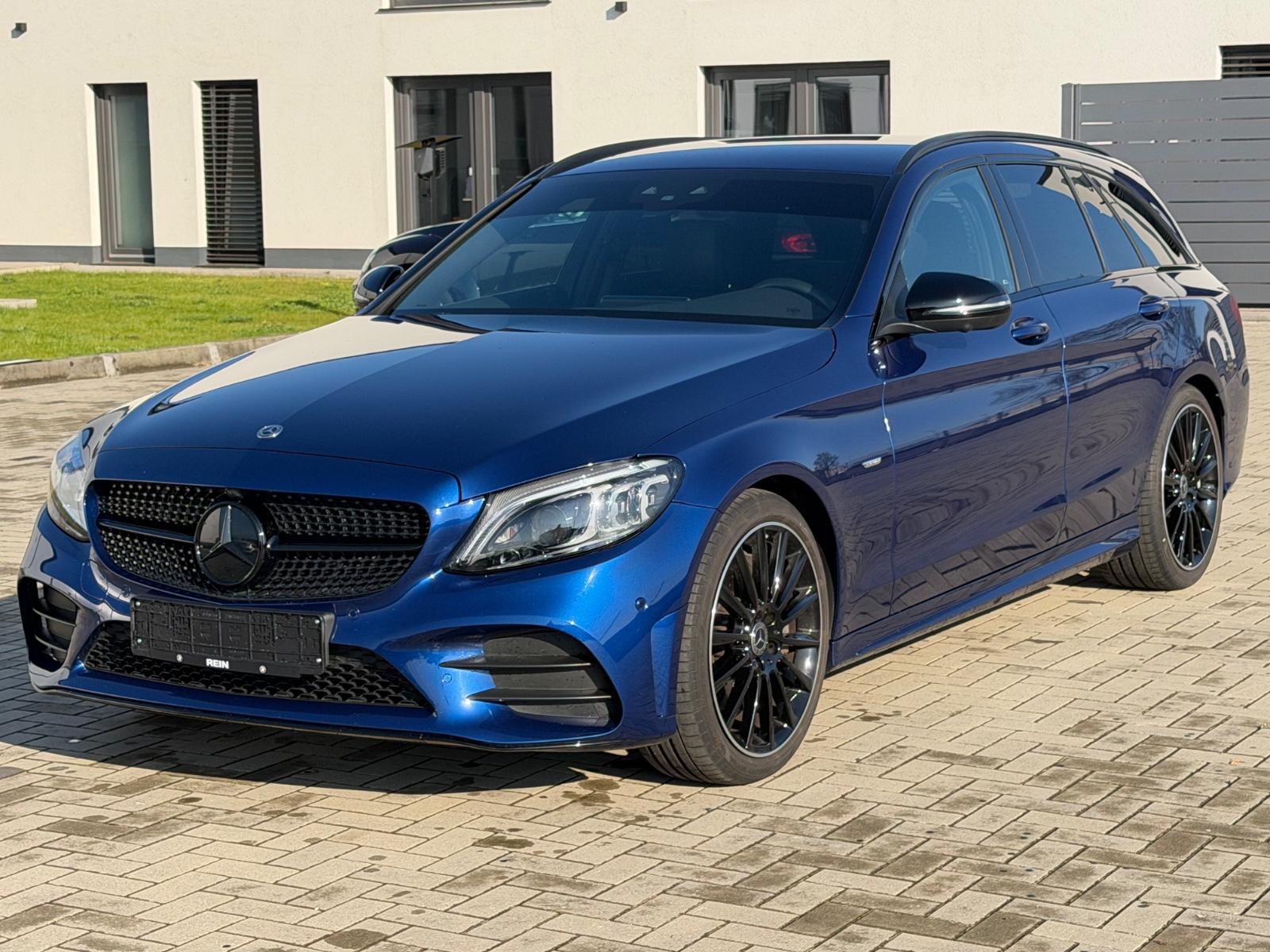 Mercedes-Benz C300T Night Edition/Ambiente/AppleCarPlay/Burme