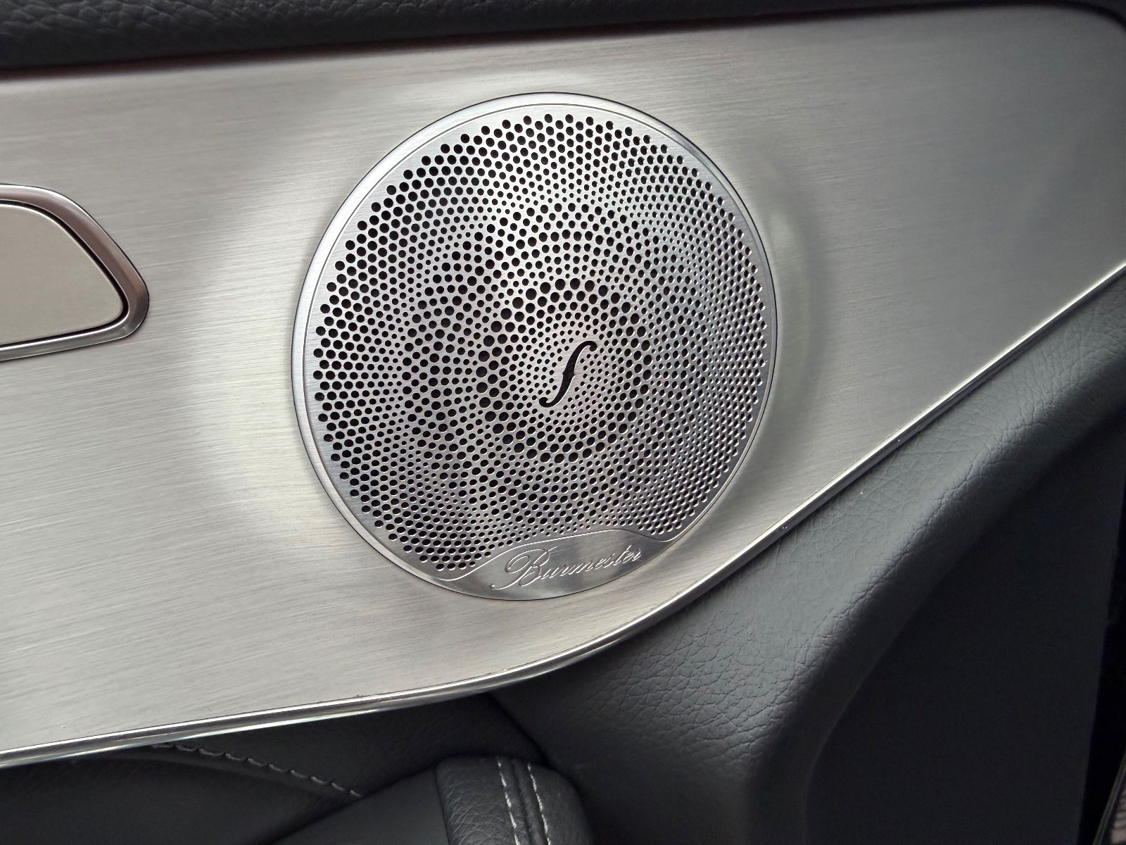 Fahrzeugabbildung Mercedes-Benz GLC 63S AMG COUPE HUD BURMESTER DRIVERS PACK