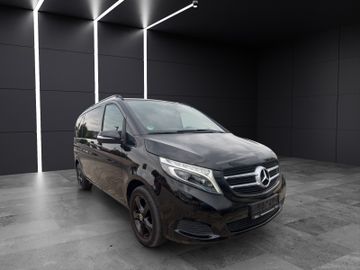Mercedes V 220 - 10