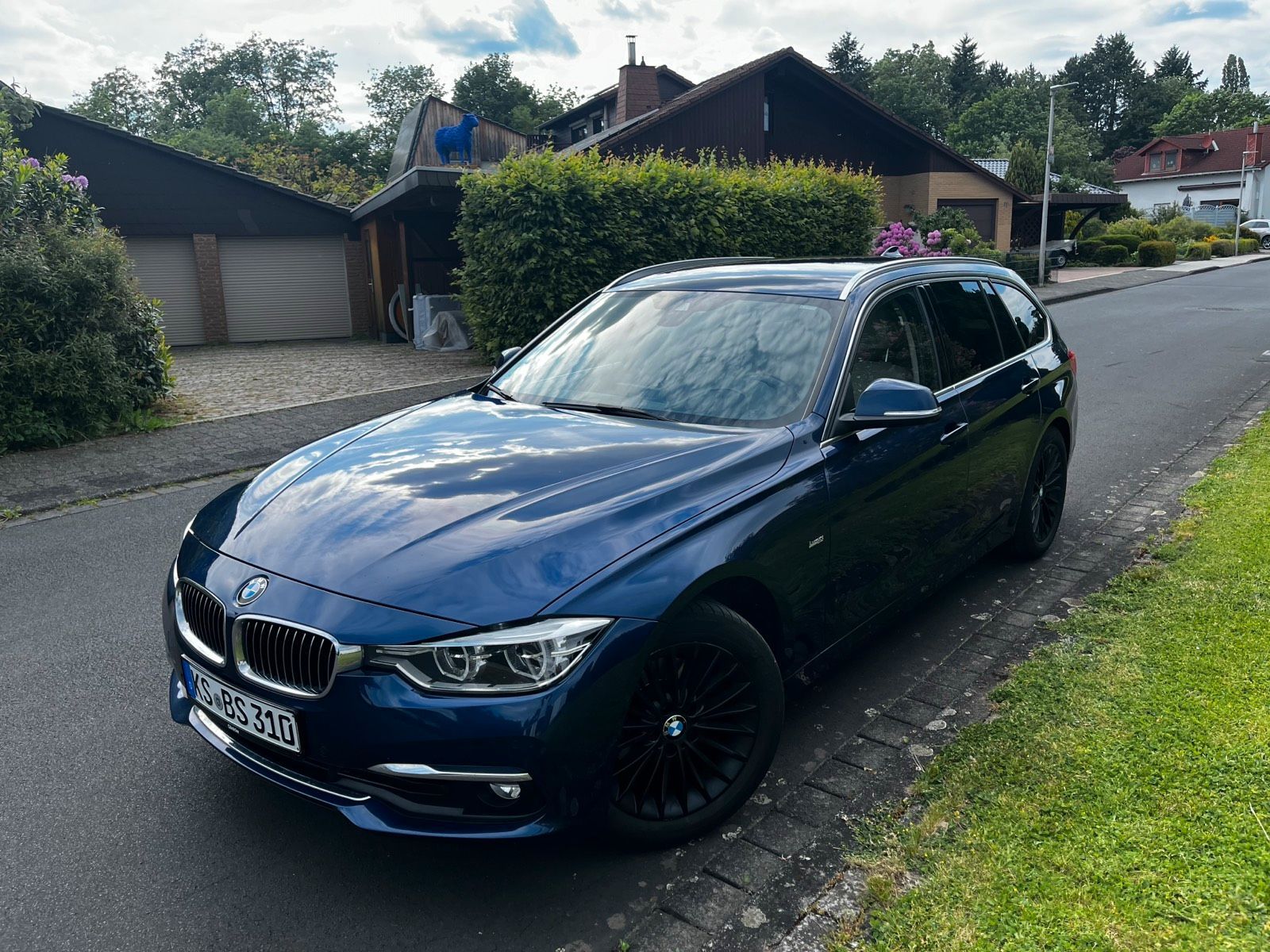 BMW BMW 320 X Drive, Luxury ,head up display