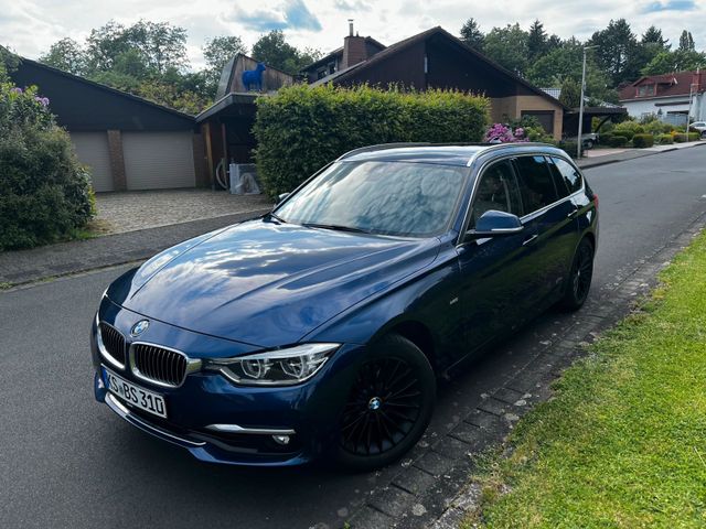 BMW BMW 320 X Drive, Luxury ,head up display