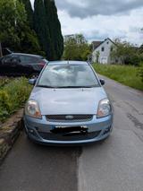Ford Fiesta 1,4 16V Connection Connection - Ford Fiesta Connection mit Benzin-Antrieb
