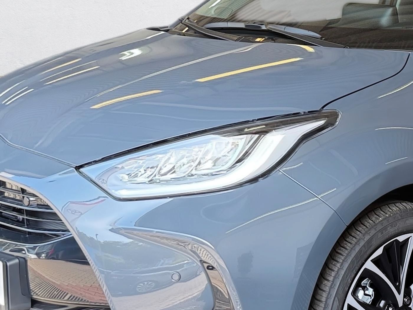 Fahrzeugabbildung Toyota Yaris 1.5 Teamplayer Kamera,LED,Matrix,ACC,PDC