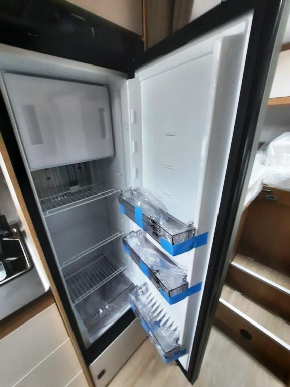 Fahrzeug Übersicht 14 Fahrzeugabbildung Hobby ONTOUR T 710 GE Verfüg./Sparen Sie 17.557,- €
