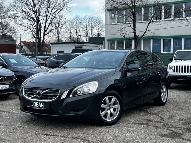 Volvo V60 Kinetic |Automatik |Navi |AHK |Scheckheft