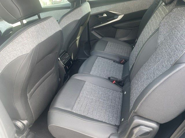 Fahrzeugabbildung Peugeot Neuer 5008 Allure MildHybrid AT+7Sitze+KlimaAT