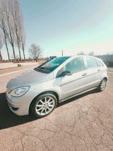 Mercedes-Benz Mercedes B 180Cdi - Mercedes-Benz B 180 Gebrauchtwagen in Aachen