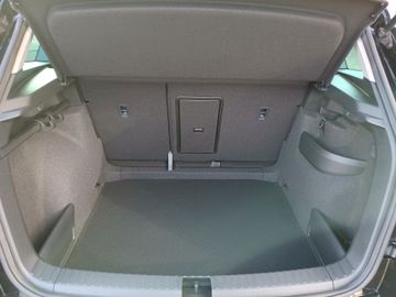 Fahrzeugabbildung SKODA Karoq 1.5 TSI Style DSG Navi/LED/ACC/AHK/Pano