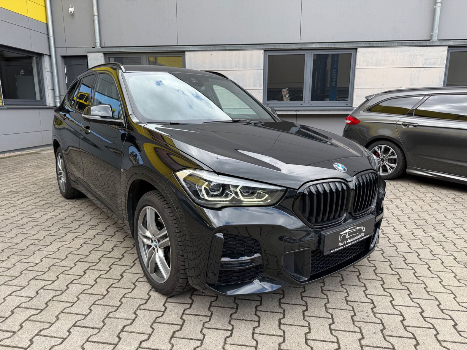BMW X1 sDrive 18 d/M SPORTPAKET/LED/KAMERA/LEDER/AUT foto 8