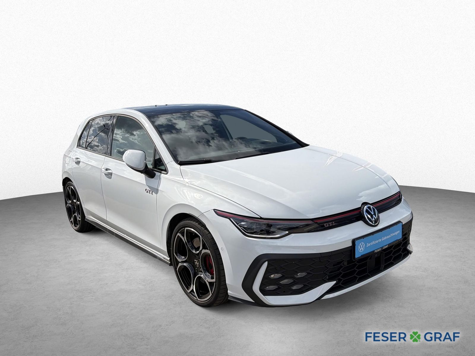 Volkswagen Golf VIII GTI 2.0 TSI DSG AHK HuD PANO MATRIX foto 3