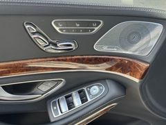 MERCEDES-BENZ S 63 AMG 4Matic L /Swarovski/Chauffeur-Paket/TV