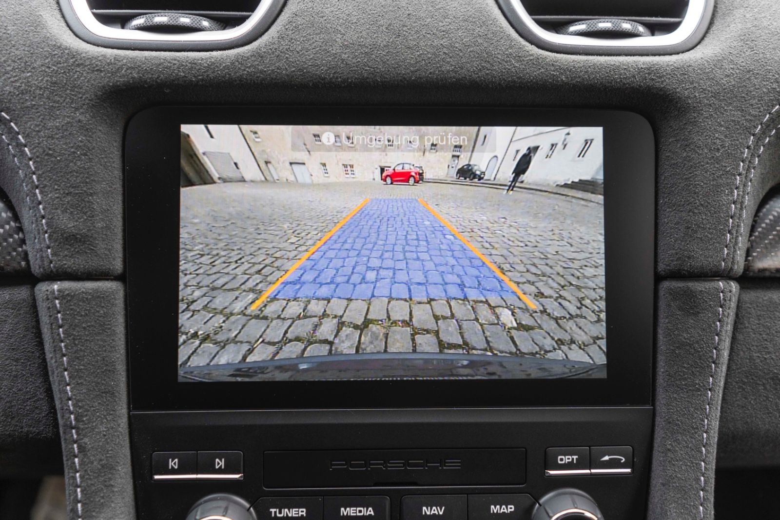 Fahrzeugabbildung Porsche Cayman GT4 RS WEISSACH LIFT BOSE PCCB MAGNESIUM
