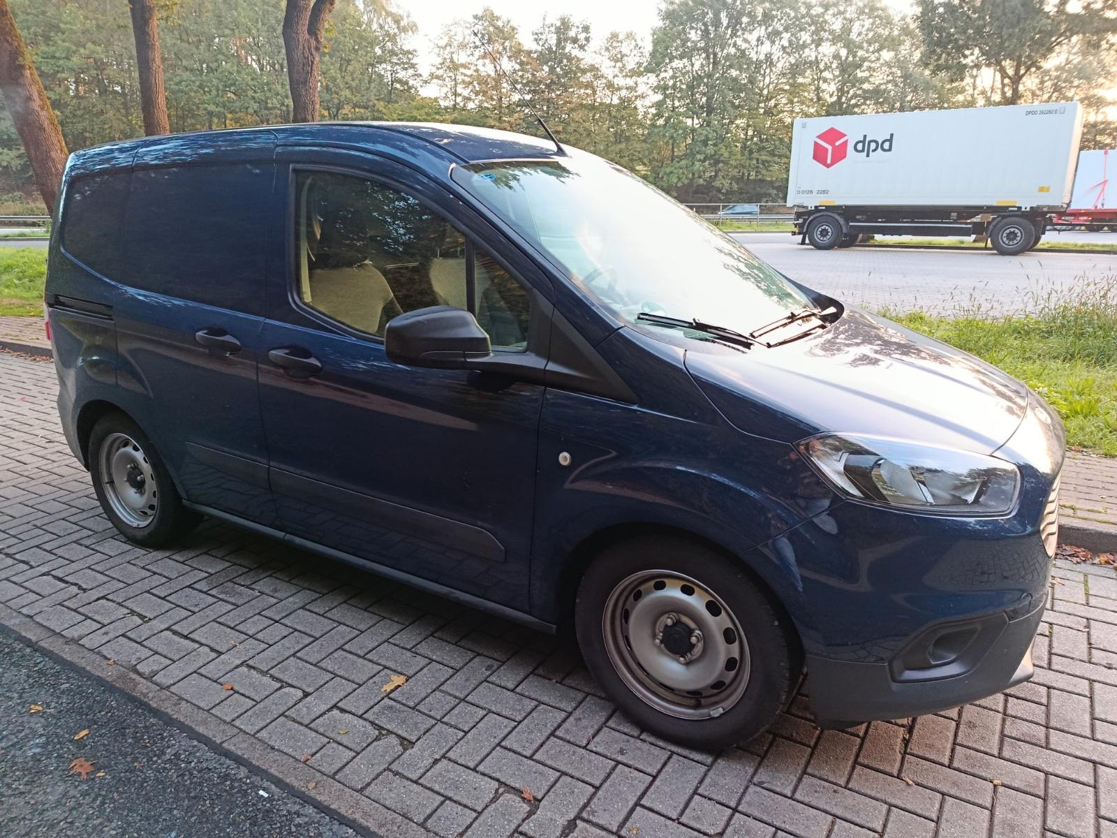 Ford Transit Courier