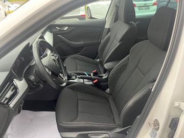 Fahrzeugabbildung SKODA Kamiq Drive 125 DSG AHK Navi RFK SHZ uvm
