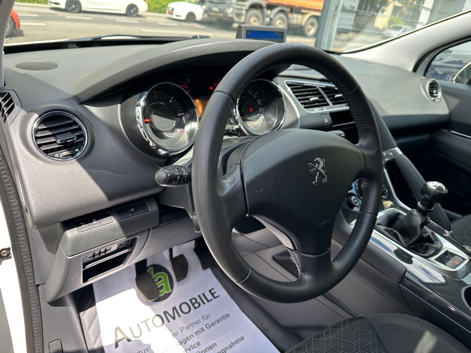 Peugeot 3008 Active*NAVI*PDC*KAM*KLIMAA.*TEMPO*AHK