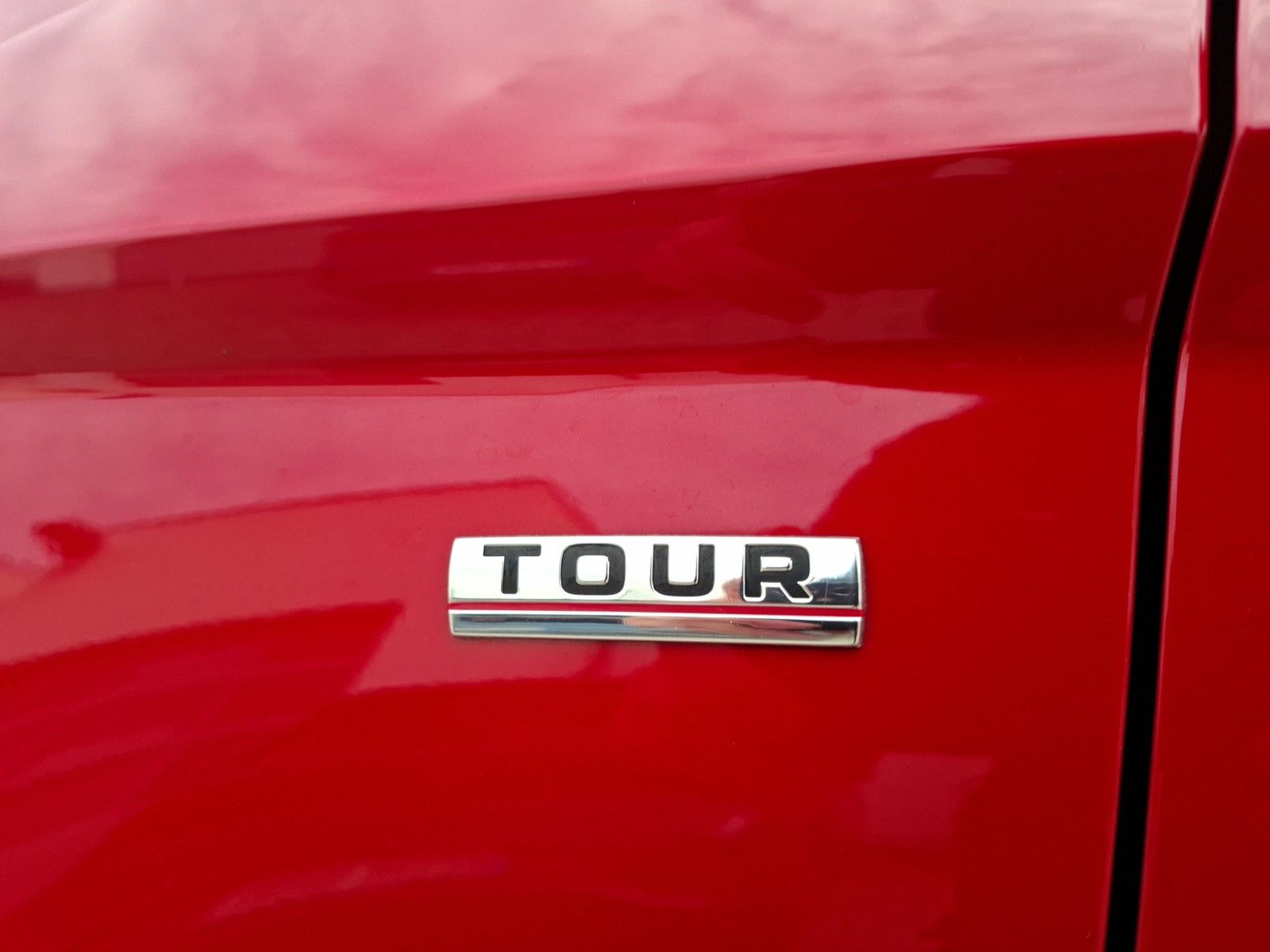 Fahrzeugabbildung SKODA Karoq TDI Tour 4x4 DSG LED AHK Navi GRA RFK SH
