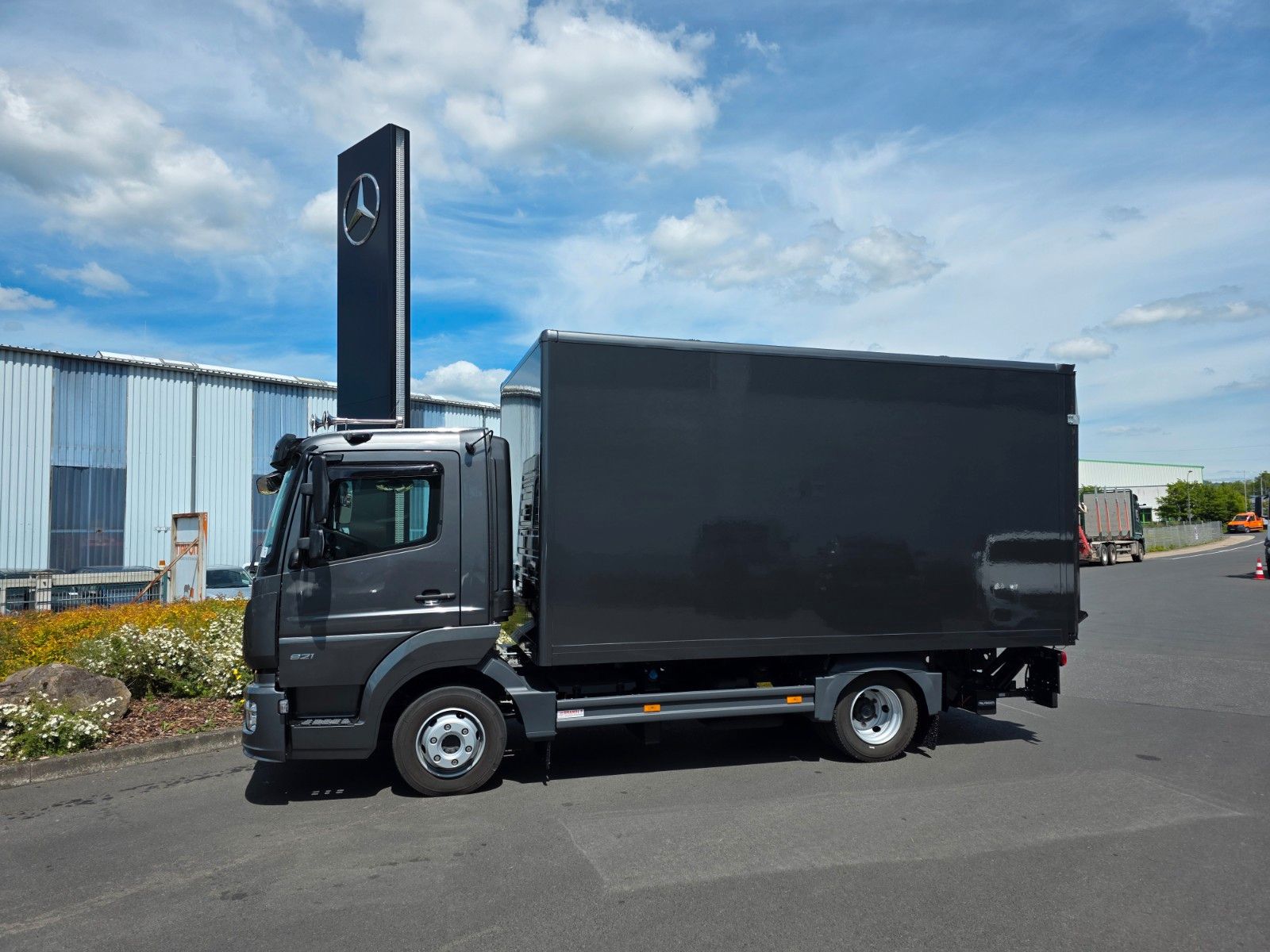 Fahrzeugabbildung Mercedes-Benz Atego 821 L LBW 1.500kg Standheizung Kamera