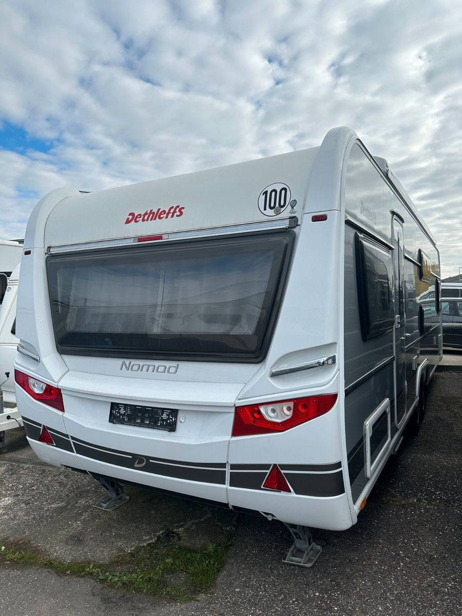 Fahrzeugabbildung Dethleffs Nomad 730 FKR - Autarkie Monster - Voll!!!