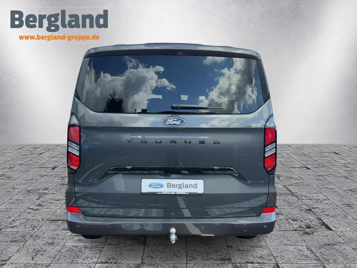 Ford Tourneo Custom BUS 320S TITANIUM 136PS FWD imagem 3