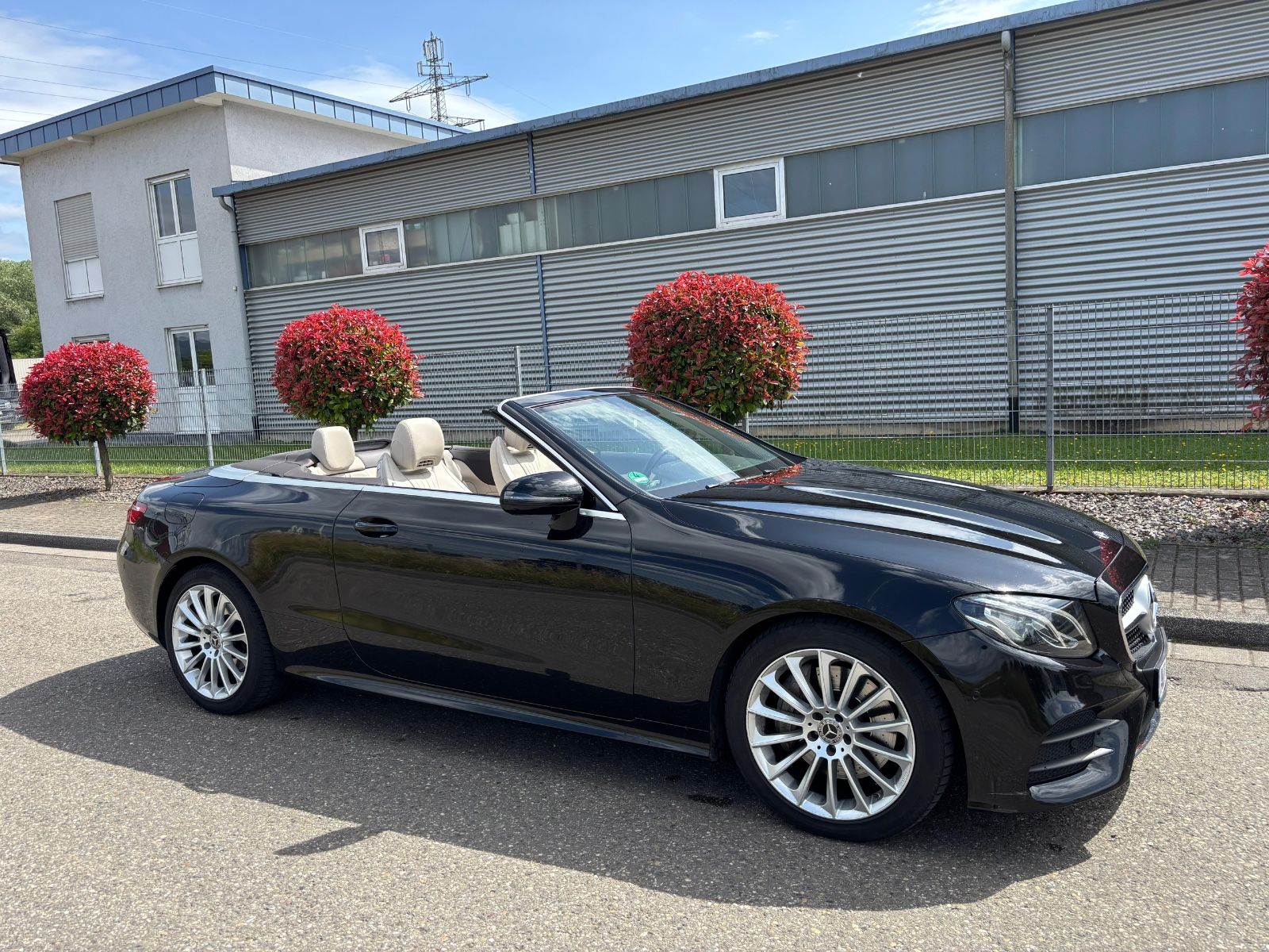 MERCEDES-BENZ E 400 d 4Matic Cabrio AMG Paket TOP !