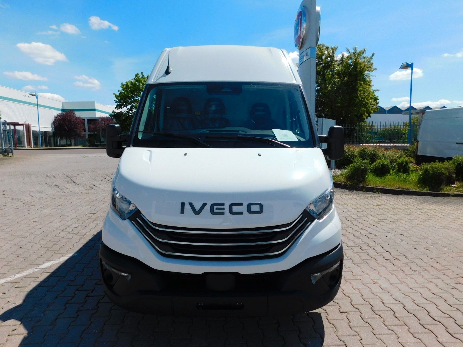 Fahrzeugabbildung Iveco Daily 35S16H3.0A8 V Y Kastenwagen