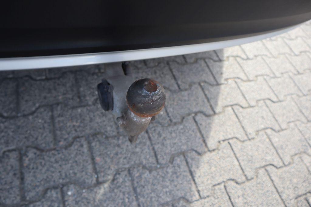 Volvo XC40 T3 Geartronic Momentum Pro|AHK|NAVI|R-CAM|
