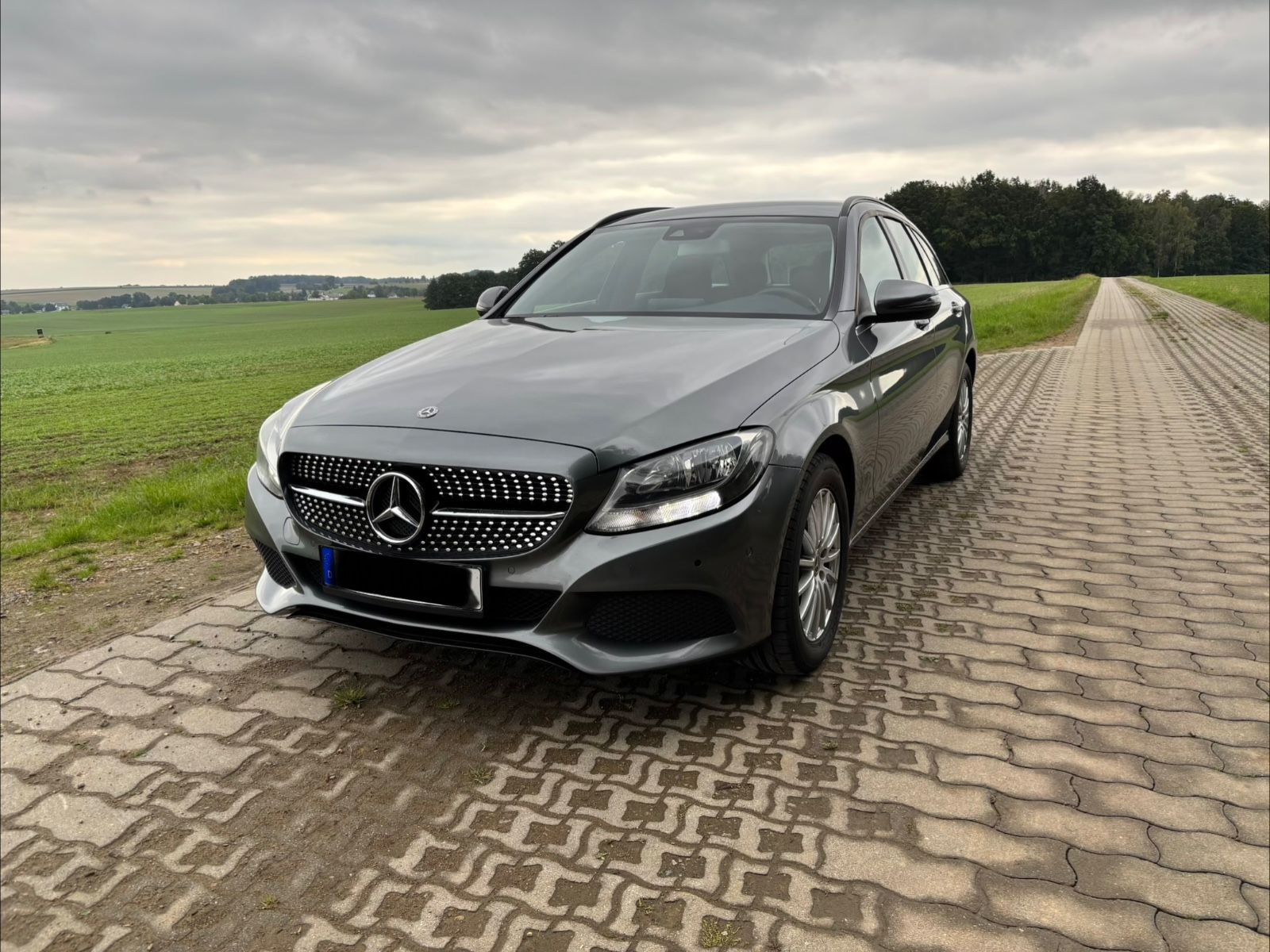 MERCEDES-BENZ C 200
