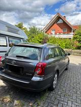 Toyota Avensis Combi 1.8-l-VVT-i - - gebrauchte Toyota Avensis aus dem Jahr 2006