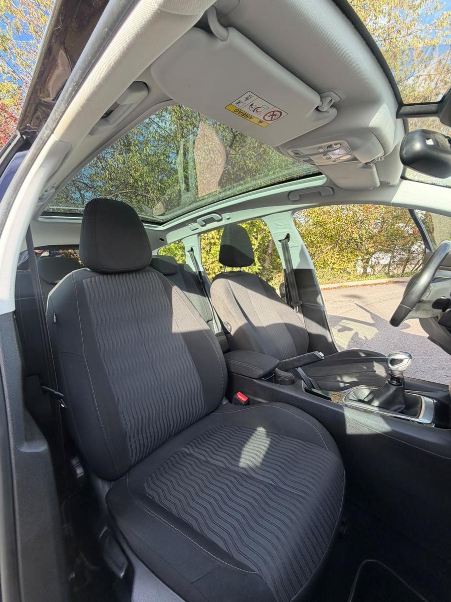 Peugeot 308 2015 — photo 22