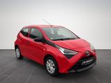 Toyota Aygo AYGO x - Toyota: Allradantrieb