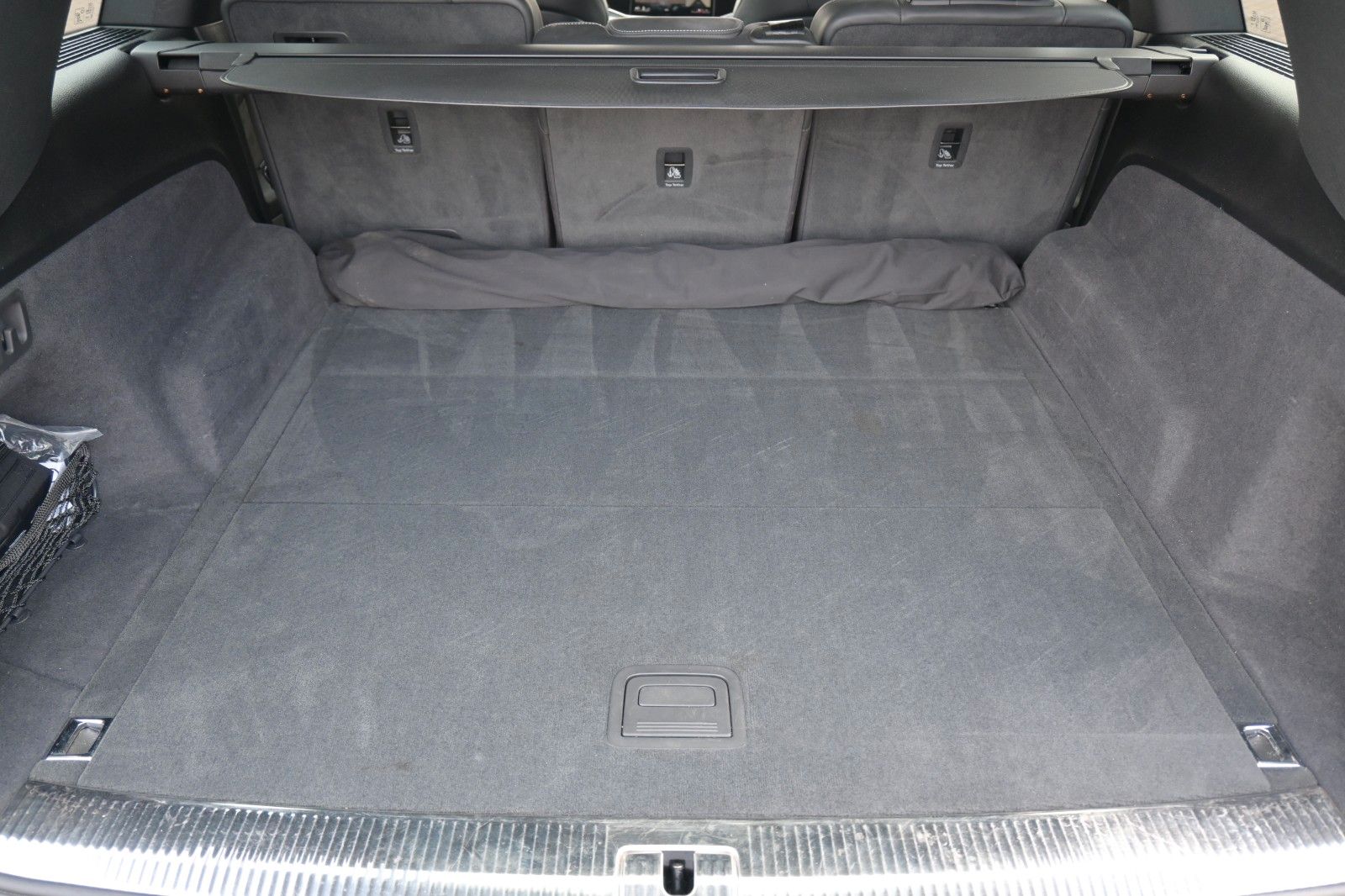 Fahrzeugabbildung Audi SQ7**Mietkauf** TDI*MASS*LUFT*360°*PANO