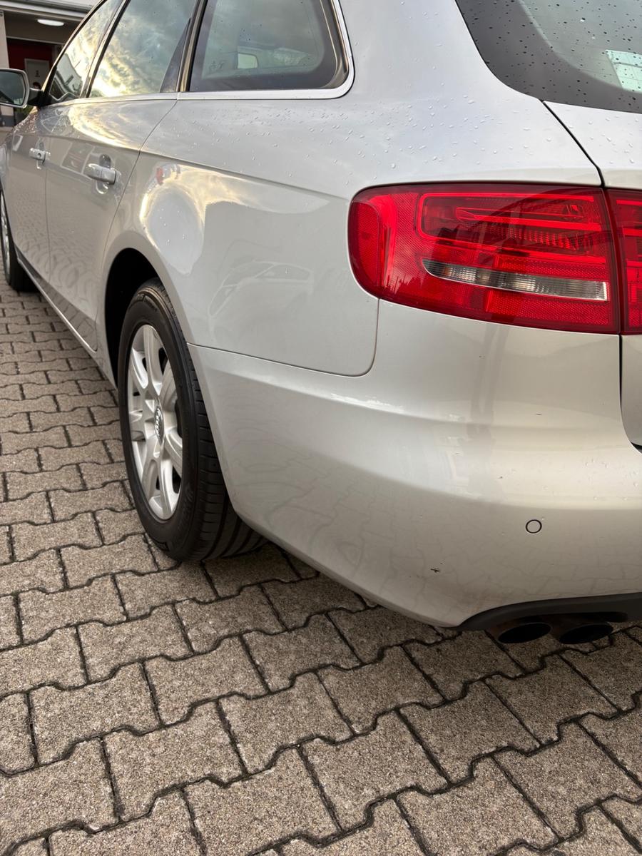 Audi A4 2010 — photo 5