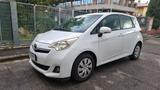 Toyota Verso-S 1.3 MT Style - weiße Toyota Verso-S