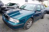 Skoda Octavia Combi 1.8 20V SLX KLIMA/ SD/ AHK/ SITZHZ - Skoda Octavia: Slx