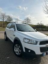 Chevrolet 7 Sitzer TÜV 2/27 Garagenwagen - Chevrolet Captiva in Essen