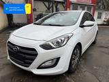 Hyundai i30 Passion Plus Autom Navi PDC Sitz&Lenkradhz. - Hyundai i30 Passion mit Benzin-Antrieb