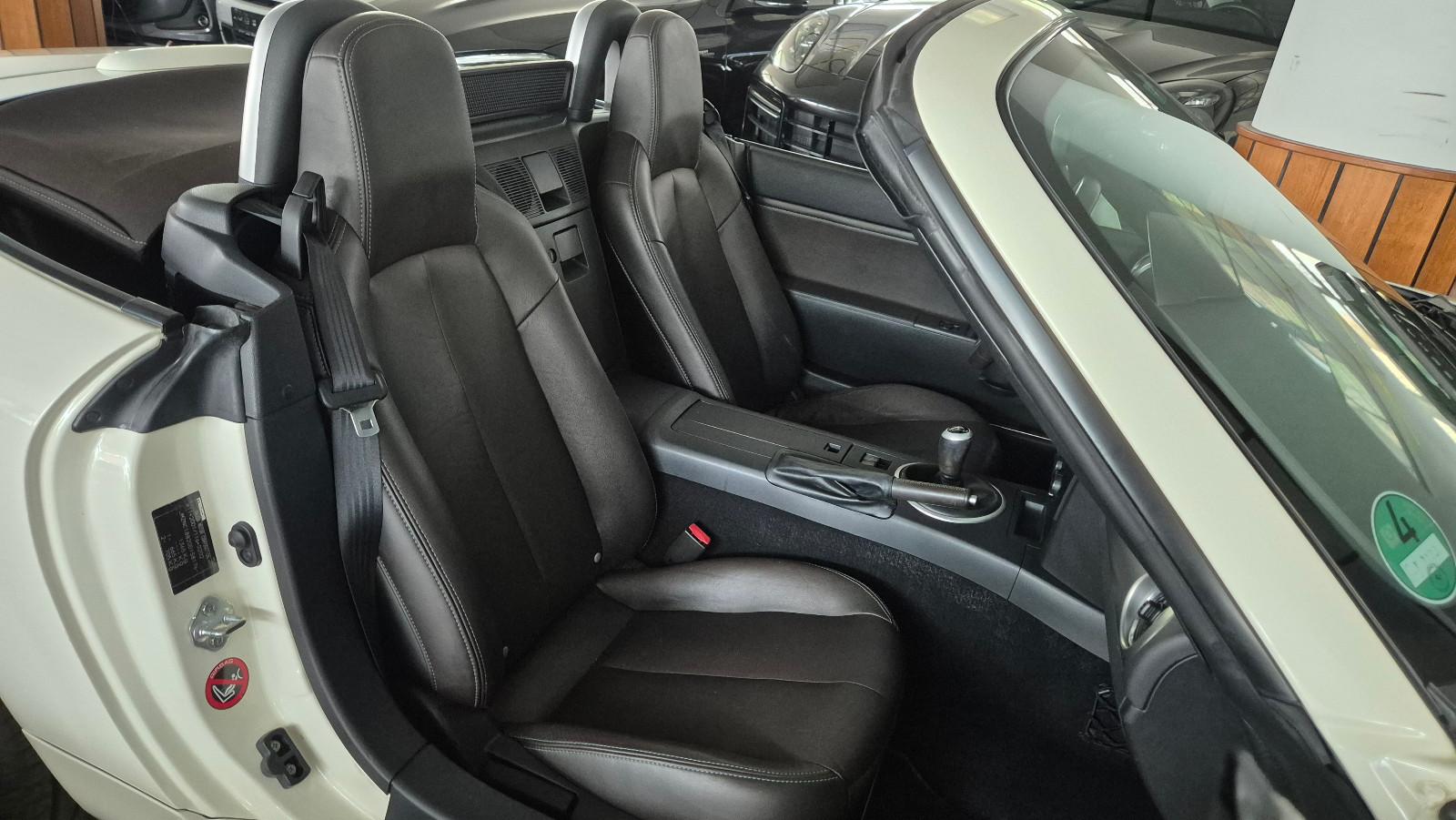 Mazda MX-5 1.8 Niseko | 126 ch | BVM | Cuir | Sièges chauffants | 2 jeux de jantes alu | Pneus été et hiver