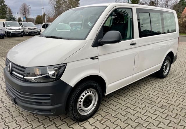 Volkswagen T6 Transporter 2.0 TDI DSG 9-Sitzer