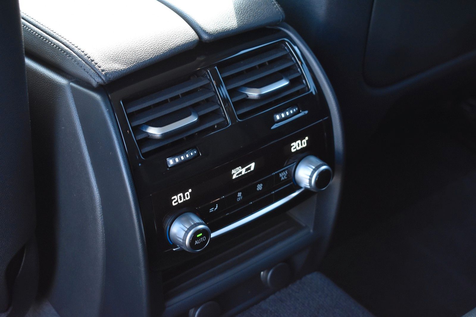 Fahrzeugabbildung BMW 530i Touring xDrive AHK Panorama LED Kamera