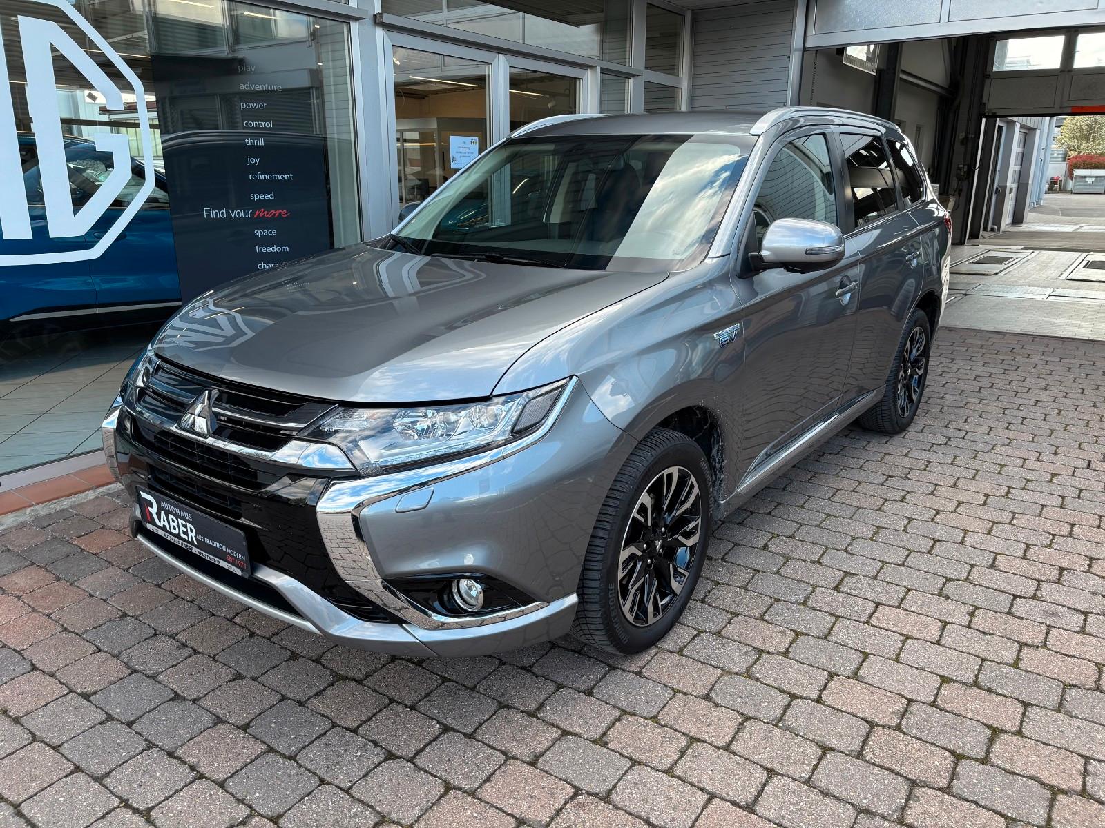 Mitsubishi Outlander PHEV Plus 4WD