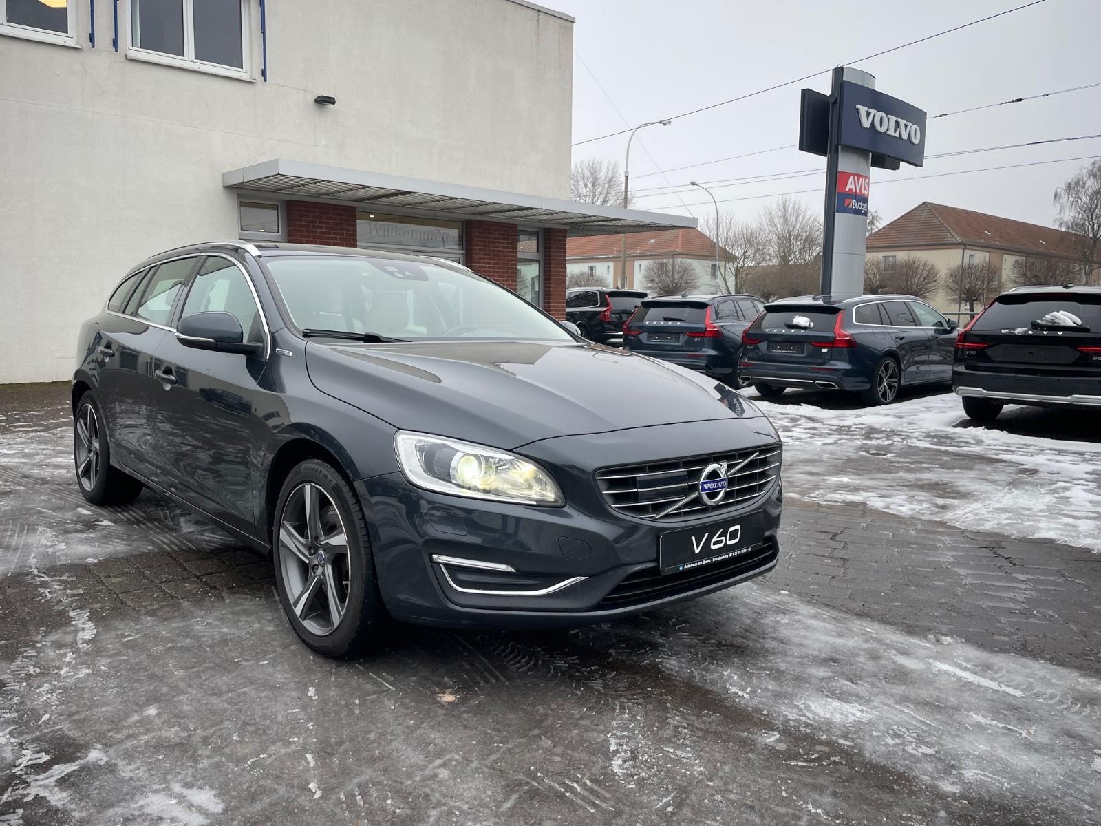 Volvo V60 D6 Plug-In Summum AWD 1. Hand Unfallfrei ACC