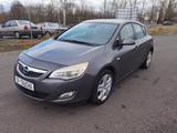 Opel Astra J Lim. 5-trg. Edition, KLIMA, TÜV 01/2026!