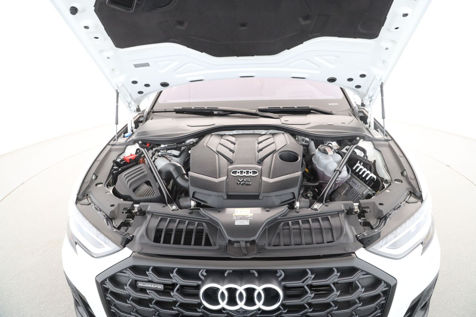 Audi A8 - Bild 9