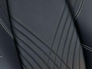 صورة مصغرة 21 لـ 2023 Aston Martin DBX