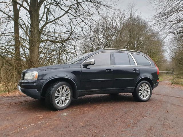 Volvo XC 90 D5 2,4D  4x4, Ahk, Tüv neu, 7 ...