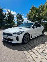 Kia Stinger 2,0 Vollausstattung - Kia Stinger von privat