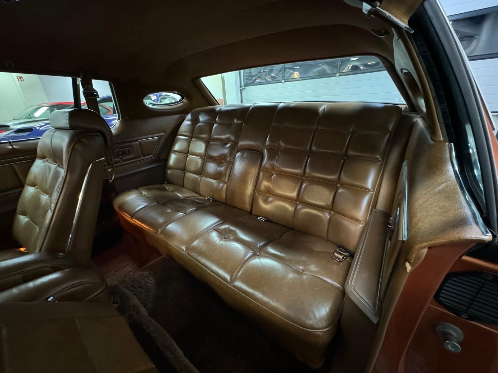 Fahrzeugabbildung Lincoln Continental MARK IV COUPE